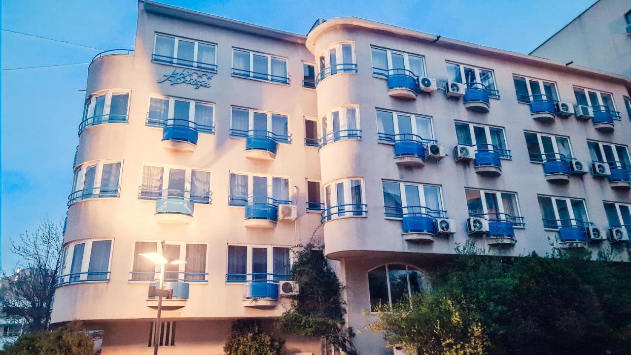Briza Boutique Hotel Mamaia Exterior photo